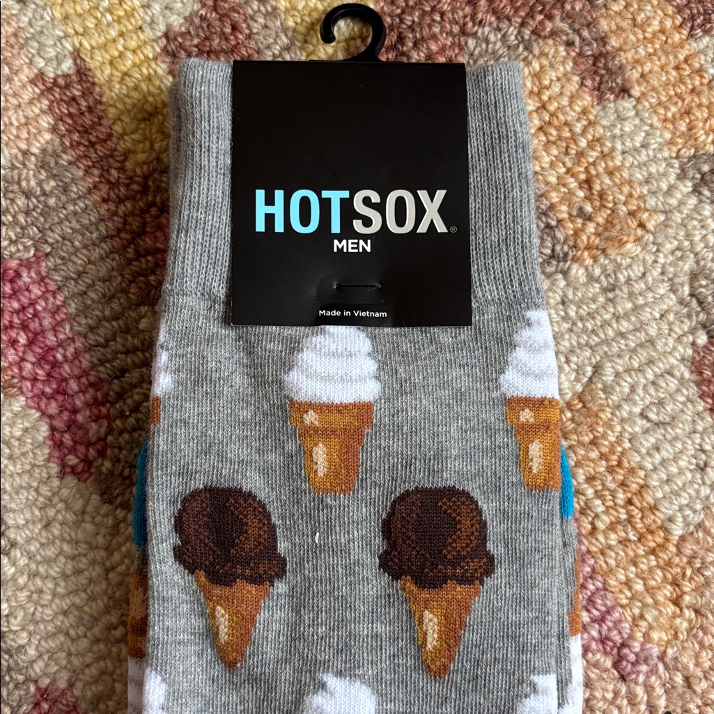 Host Pickhot Sox Men Grey Ice Cream Cone Socks Nwt We All Scream For Ice Cream — image 4 of 8